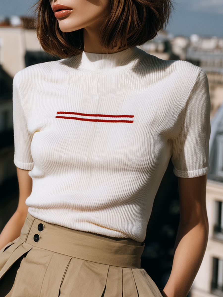 Stylish Retro White Short-sleeved Knit Top And Khaki Pleated Skirt Set